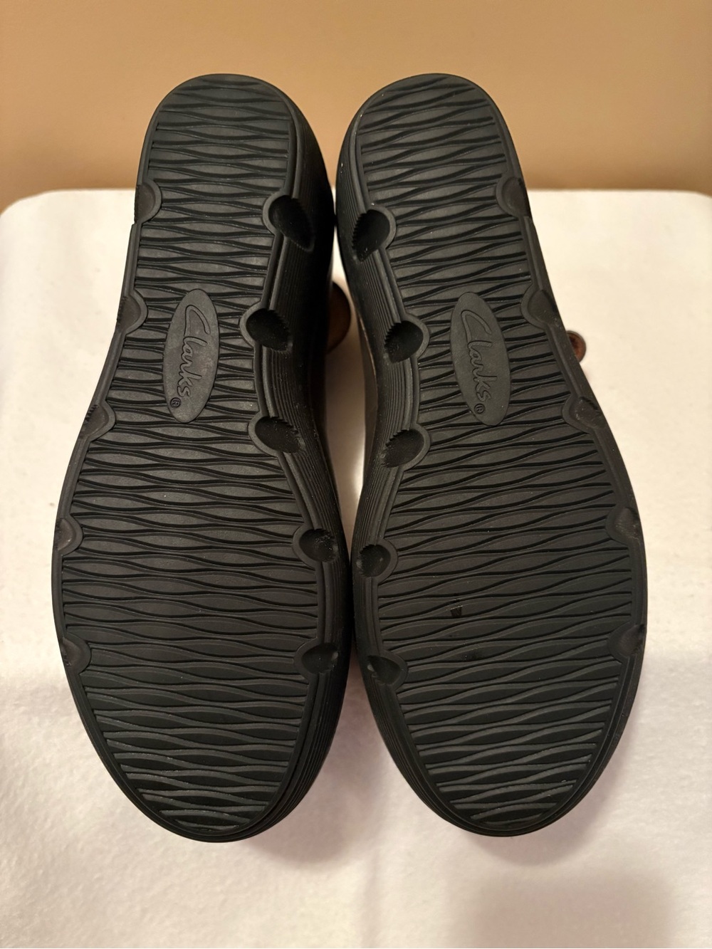 Clarks (artisan) Brown Ankle-Strap Round-Toe wedge Heels - Picture 6 of 6